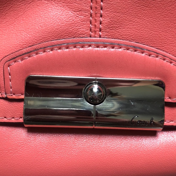 Coach coral wristlet - Picture 5 of 8
